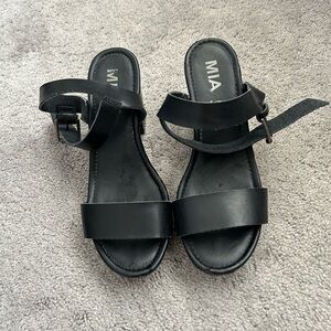 MIA sandals